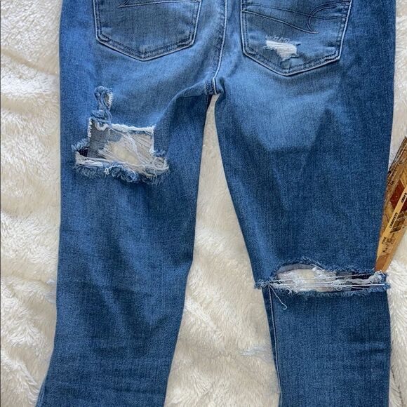 American eagle Distressed Blue Jeans size 4 - Picture 7 of 7